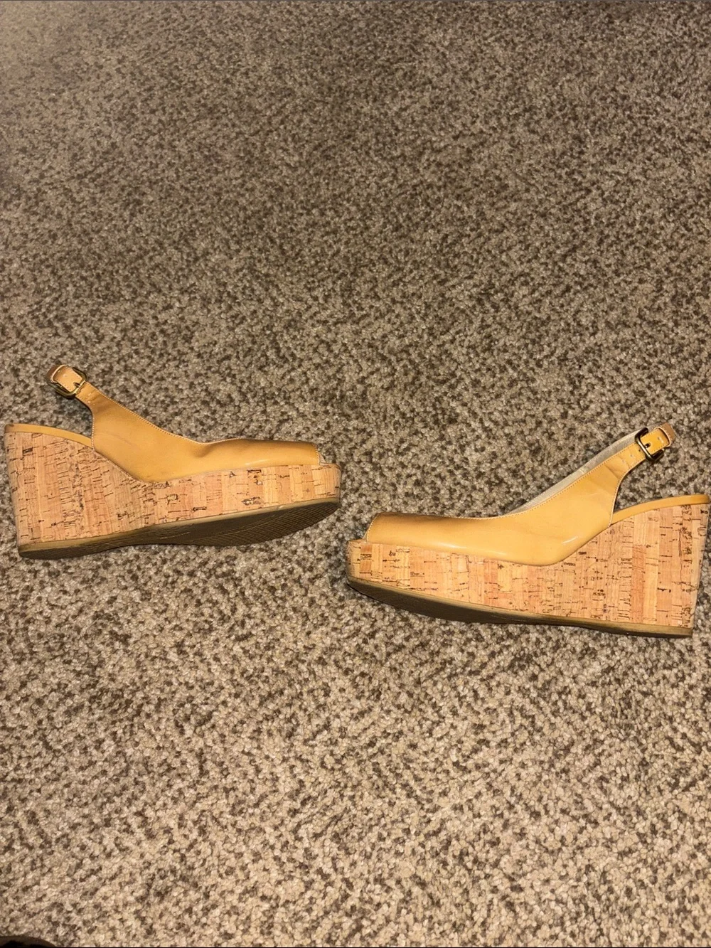 Stuart Weitzman Tan Peep-Toe Slingback Cork Wedge Heels 7.5 - Picture 3 of 8